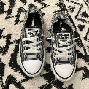 Women’s Converse size 7 black